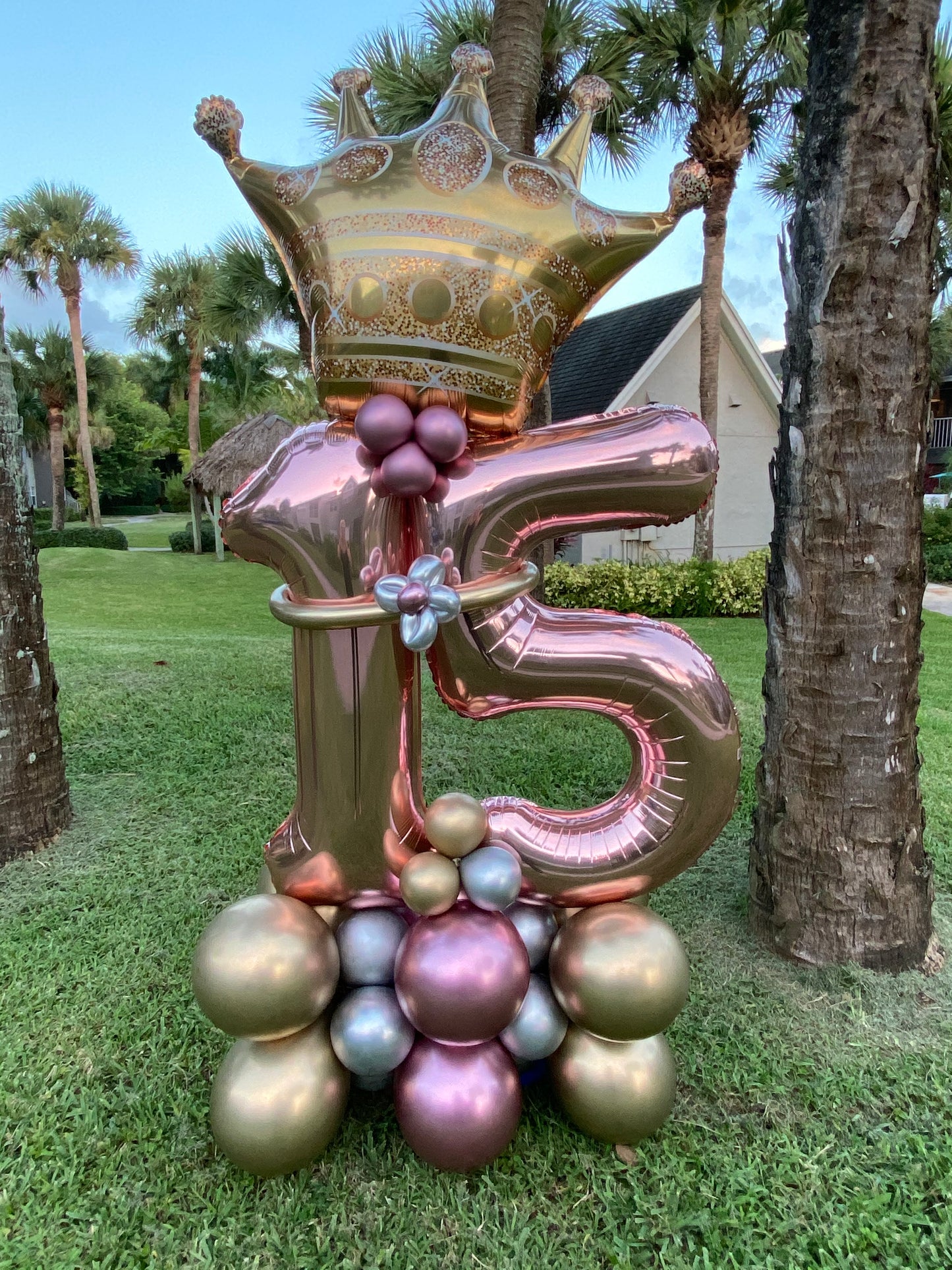 Custom Balloon Bouquet Request (1 Week In Advance)